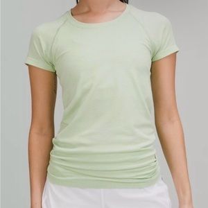 Lululemon Swiftly Short Sleeve- size 8